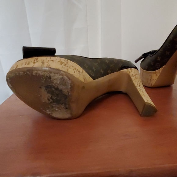 Louis Vuitton  Shoes - Picture 3 of 7